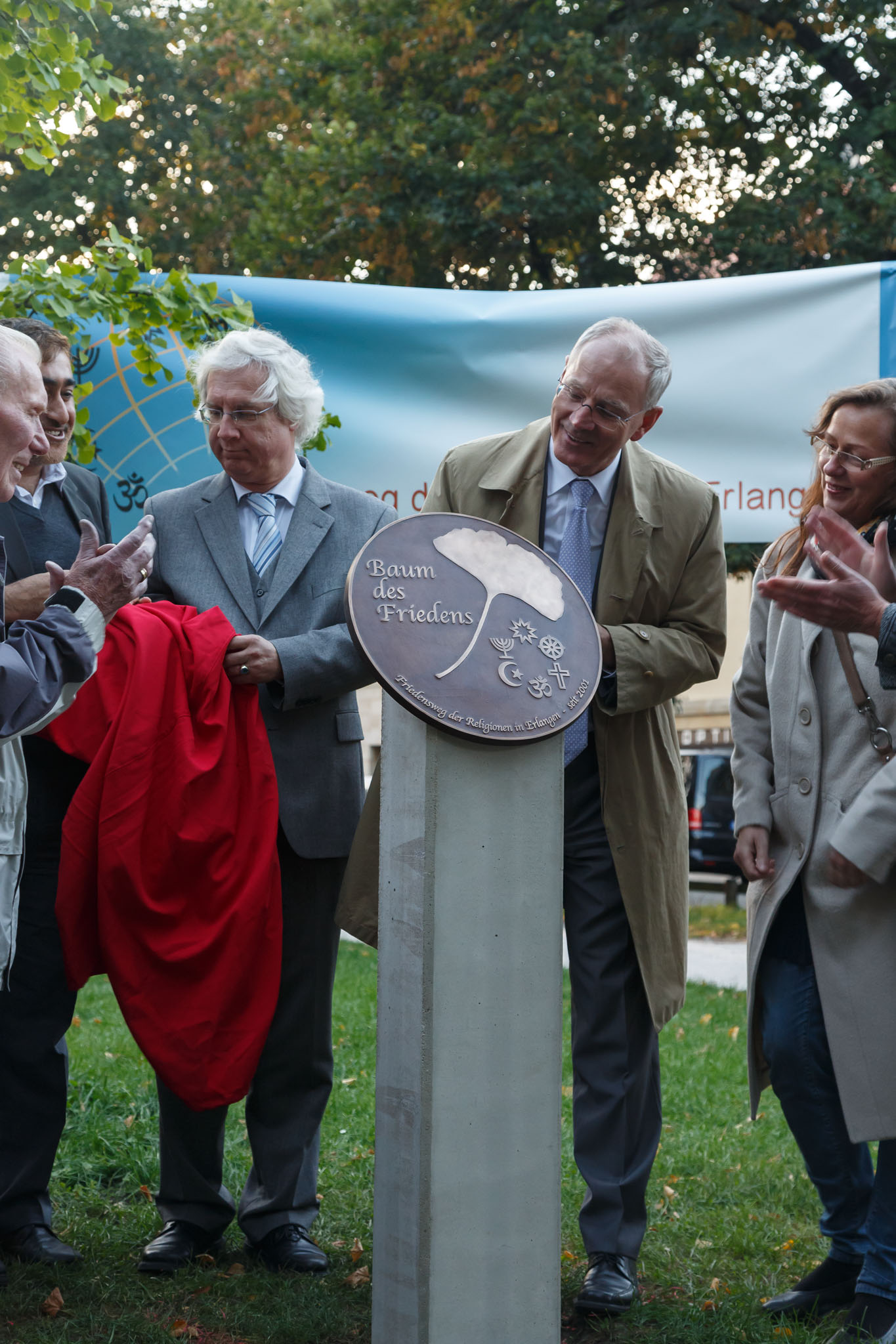 Enthüllung der Gedenktafel